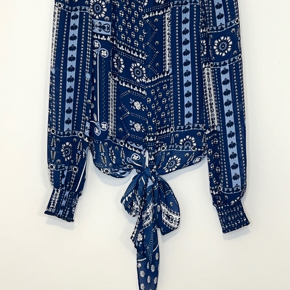 MAISON Cinqcent Blue Paisley Boho Lightweight Top with Bow Waist Tie Size S - Picture 2 of 8
